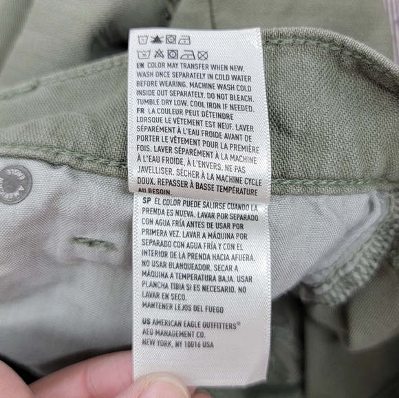 American Eagle Highest Rise Mom Short Distressed Green - Picture 5 of 8